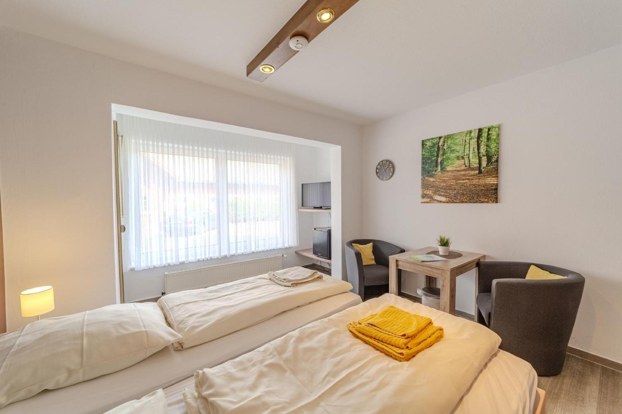 Familienhof Bruening - Doppelzimmer Waldesruh II Meppen Bagian luar foto