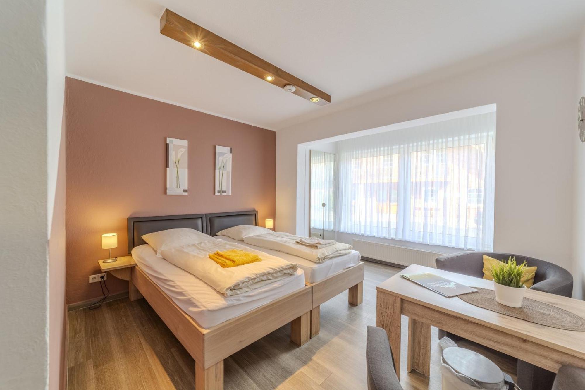 Familienhof Bruening - Doppelzimmer Waldesruh II Meppen Bagian luar foto